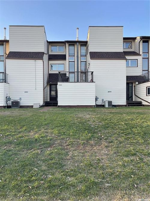 5026 10th Ave, Regina, SK, S4T7P4 | Card Image