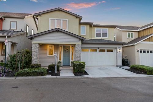 2209 Shiraz Cmn, Livermore, CA, 94550-2545 | Card Image
