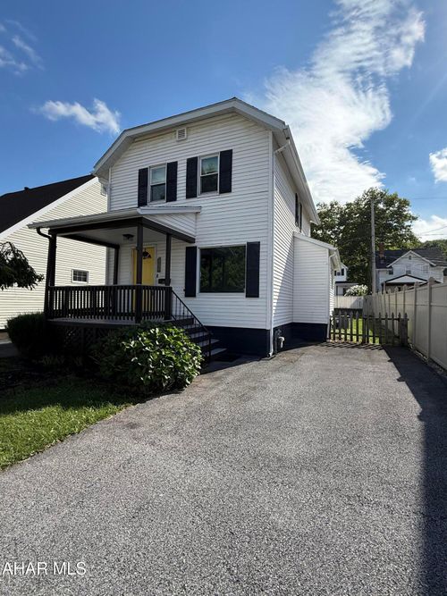 909 Millville Road, Altoona, PA, 16601 | Card Image