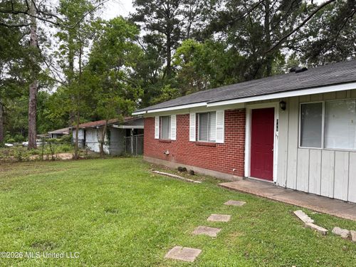 349 Queen Isabella Ln, Jackson, MS, 39209-2932 | Card Image