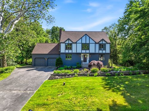 5 Diane Dr, Medway, MA, 02053-2358 | Card Image