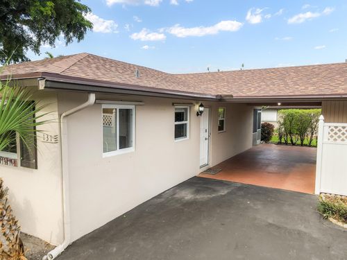 131 Mockingbird Ln, Delray Beach, FL, 33445-1827 | Card Image