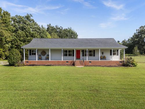 5842 Rocky Hill Rd, Blackstone, VA, 23824-4205 | Card Image