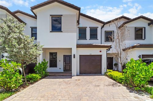 221 Sw 159th Way, Pembroke Pines, FL, 33027-4243 | Card Image