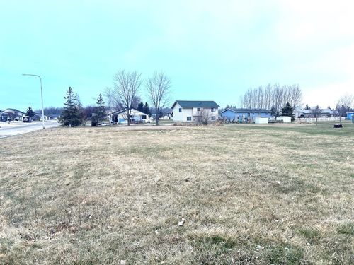 405 Dale Ave Sw, Warroad, MN, 56763-2507 | Card Image