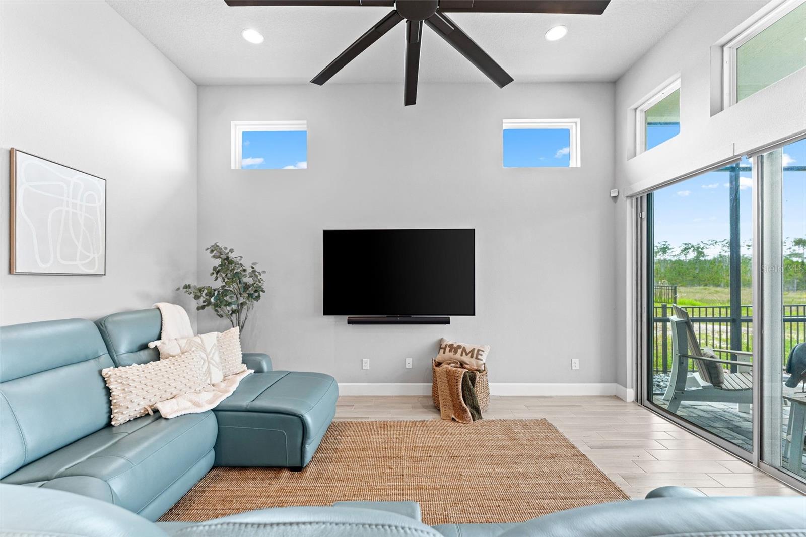 Residential in DAYTONA BEACH 5