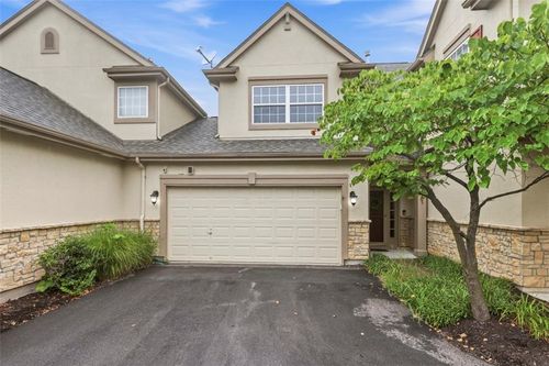 21115 W 118th Ter, Olathe, KS, 66061-5565 | Card Image