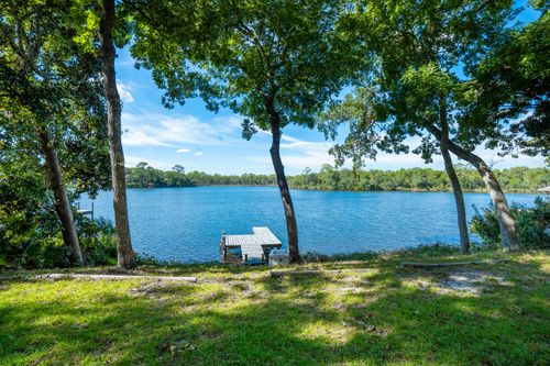 1013 Lake Dr, Niceville, FL, 32578-4720 | Card Image