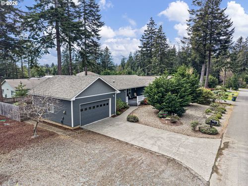 1156 12th St Se, Bandon, OR, 97411-9169 | Card Image