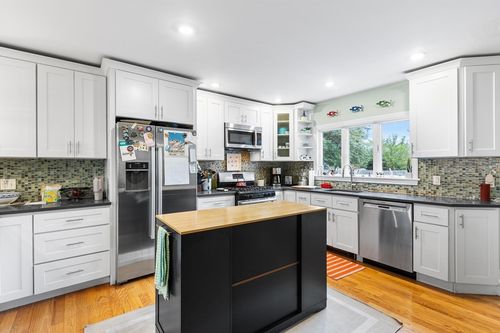 4 Essex St, Boston, MA, 02129-1603 | Card Image