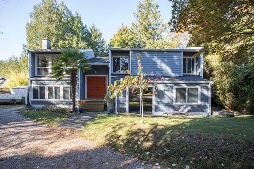 253 49 St, Delta, BC, V4M3N3 | Card Image