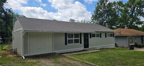 7707 E 112th St, Kansas City, MO, 64134-2846 | Card Image