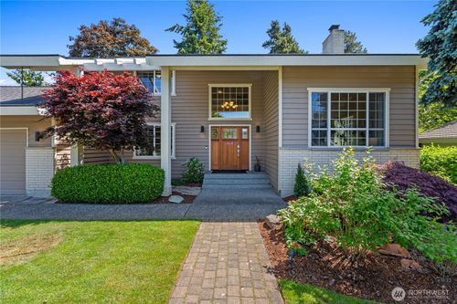 19218 91st Ave Ne, Bothell, WA, 98011-2205 | Card Image