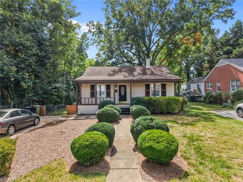 2009 Roanoke Dr, Greensboro, NC, 27408-6213 | Card Image