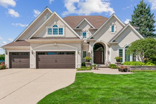 2267 Glouceston Ln, Naperville, IL, 60564-8475 | Card Image