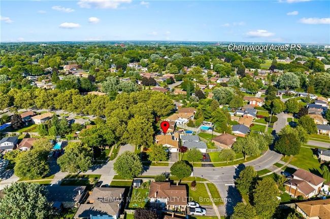 7067 Dirdene St, House other with 3 bedrooms, 2 bathrooms and 2 parking in Niagara Falls ON | Image 34