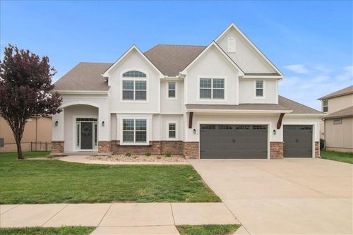 1854 Ne Park Ridge Dr, Lee's Summit, MO, 64064-4500 | Card Image