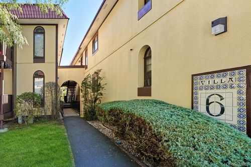 6 Granada Cres, White Plains, NY, 10603-1221 | Card Image