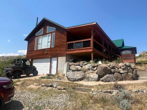 233 Clemons Ranch Rd, Wheatland, WY, 82201-8216 | Card Image