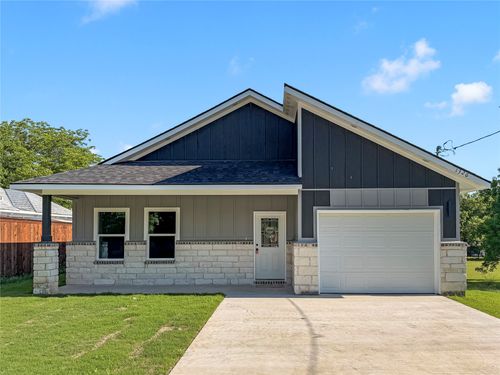 1326 Oneal St, Greenville, TX, 75401-5430 | Card Image