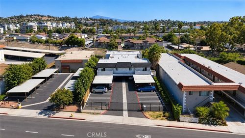 331 E Washington Ave, Escondido, CA, 92025-2861 | Card Image