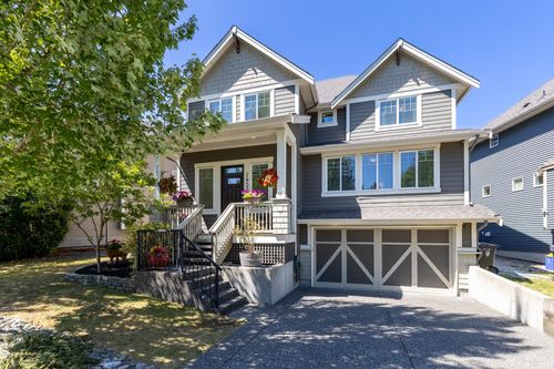 7033 208a St, Langley, BC, V2Y0J2 | Card Image