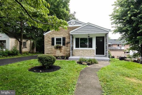 1243 Oak St, COATESVILLE, PA, 19320-3807 | Card Image