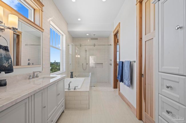Double Vanity | Image 19