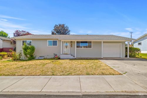 1220 Avenue, Lewiston, ID, 83501 | Card Image