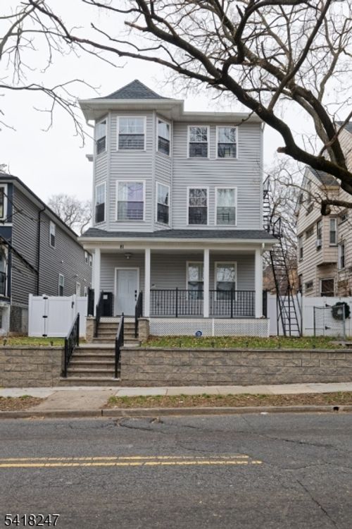 81 N Grove St, East Orange, NJ, 07017-4778 | Card Image