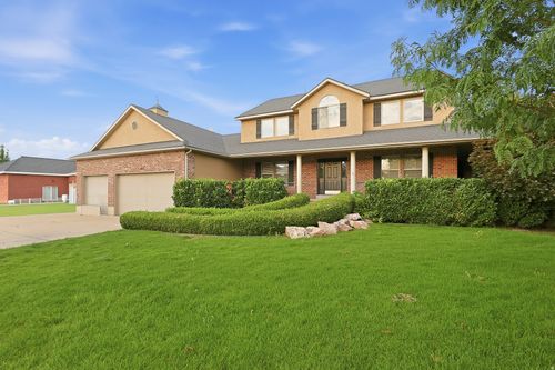 405 N 2975 W, Layton, UT, 84041-8837 | Card Image