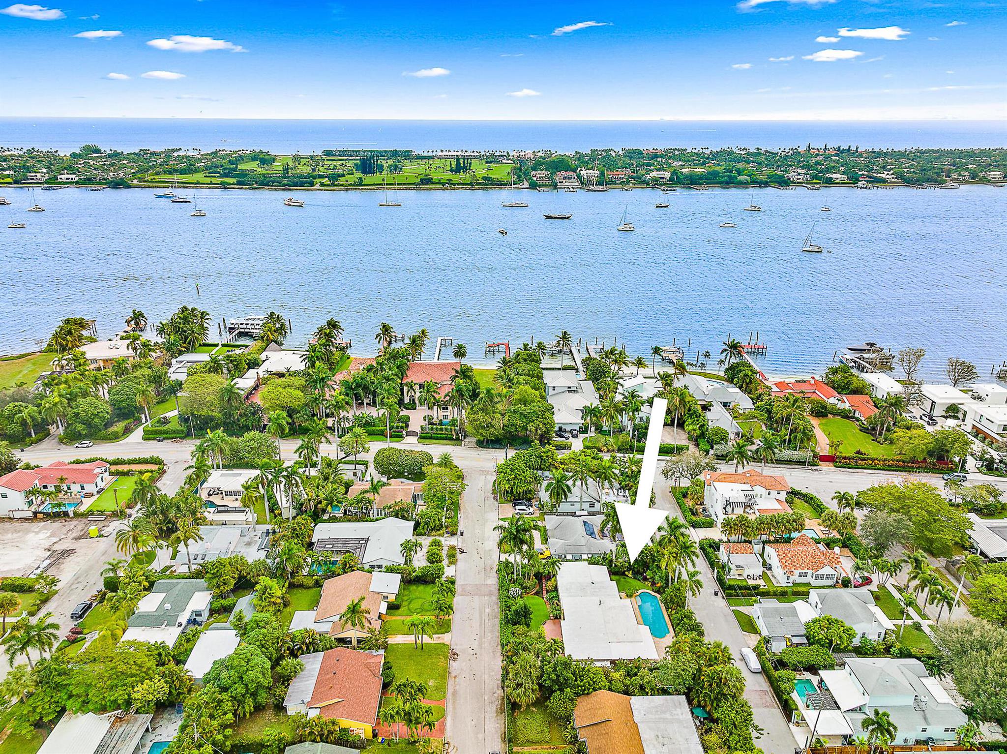 32nd St, West Palm Beach, FL 33407