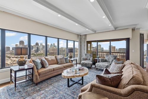 apt-1906-3030 Mckinney Ave, Dallas, TX, 75204-2451 | Card Image