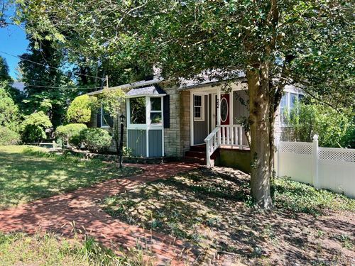 22 Bayberry Ln, Huntington, NY, 11743-1845 | Card Image
