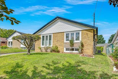 84 Pandora Cir, House other with 3 bedrooms, 1 bathrooms and 4 parking in Scarborough ON | Image 1