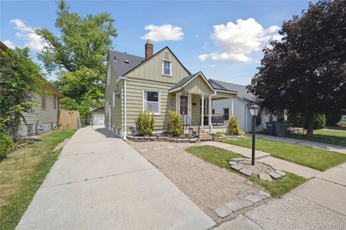 1172 Mill St, Lincoln Park, MI, 48146-2442 | Card Image
