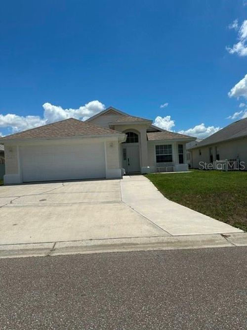 1525 Challenger Ave, DAVENPORT, FL, 33897-6403 | Card Image