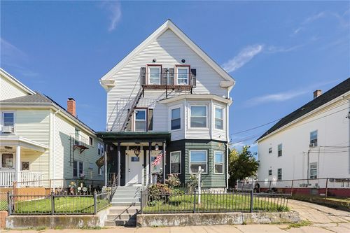 97 Greene St, Pawtucket, RI, 02860-2331 | Card Image
