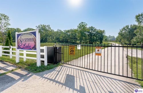 305 Woods Rd, Elizabethtown, KY, 42701-7247 | Card Image