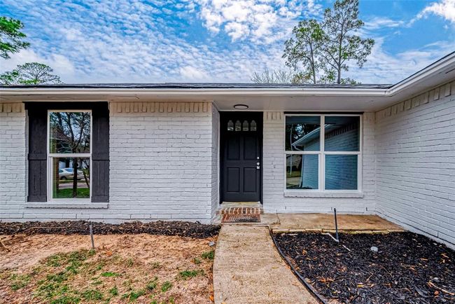 23227 Pine Post Ln, House other with 5 bedrooms, 2 bathrooms and 2 parking in Spring TX | Image 4