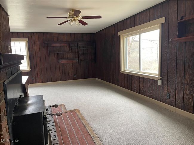 Rental Unit Living Room | Image 42