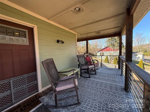 2600 Old Clyde Rd, Clyde, NC, 28721-7834 | Card Image