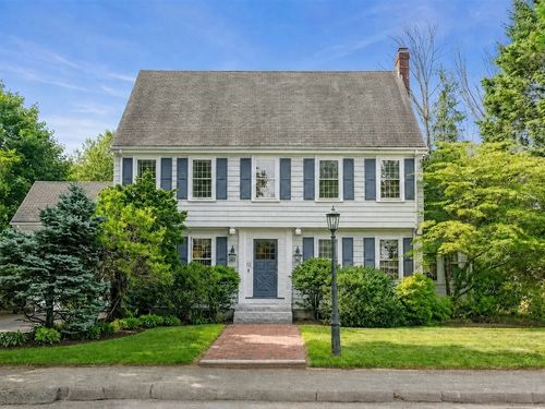 12 Robert Rd, Marblehead, MA, 01945-1263 | Card Image