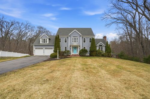 47 Townsend Woods Rd, Hanover, MA, 02339-2468 | Card Image