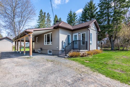 131 Huston St, Burk's Falls, ON, P0A1C0 | Card Image