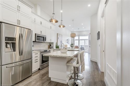 218a-85 Morrell St, Brantford, ON, N3T4J6 | Card Image