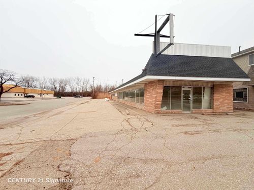 2714 Center Ave, Essexville, MI, 48732-1702 | Card Image