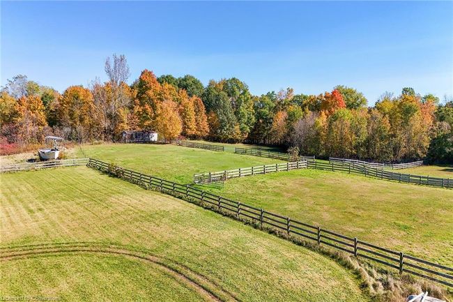 1396 Progreston Rd, Home with 5 bedrooms, 3 bathrooms and 20 parking in Carlisle ON | Image 6