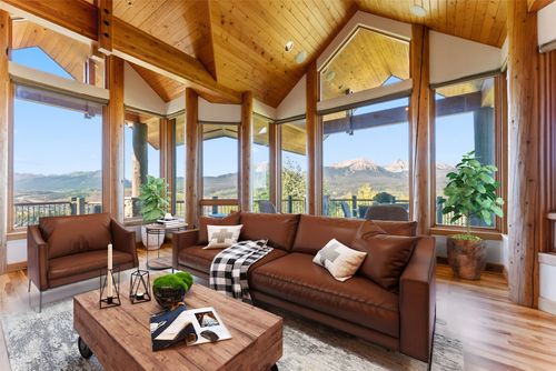 731 Lakeview Cir, Silverthorne, CO, 80498-9252 | Card Image