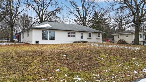 1220 N Leeview Cir, Olathe, KS, 66061-5024 | Card Image